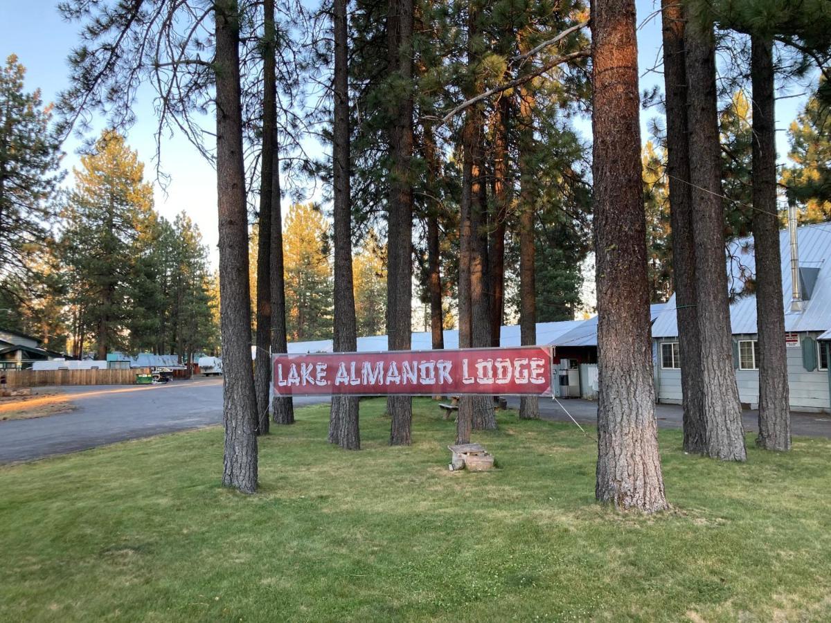 Lake Almanor Lodge Chester Exterior photo